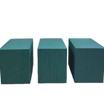 Val Spicer Jumbo Floral Foam Brick 3 - Wet