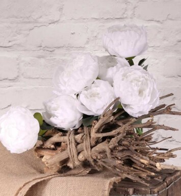 King Peony Bunch White