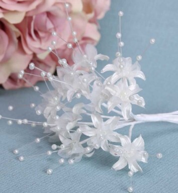 Cream Flower with Pearls